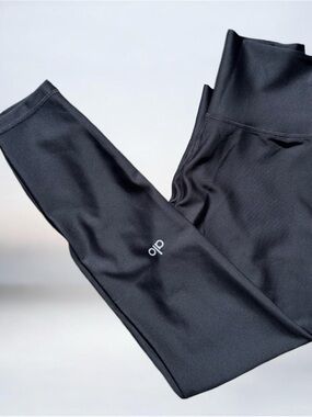 Black Alo Yoga Size 7/8 Black color High-Waist Airlift Legging new with tags